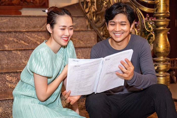  Tim và người đẹp 9X ăn ý dù lần đầu đóng phim chung.