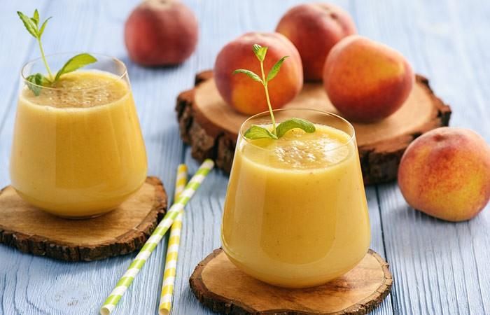 Sữa lắc đào protein. Nguyên liệu: nửa quả đào đông lạnh, 1/2 sữa chua ít béo, 2 thìa bột đạm hương vani, 1 ly nước, 2 thìa canh nước ép táo không đường. Cách làm: Xay tất các nguyên liệu. Cho thêm nước để có độ sánh. Bạn có thể cho thêm trái cây tươi tùy thích. Uống sữa lắc đào vào nửa buổi sáng là thời điểm tốt nhất.