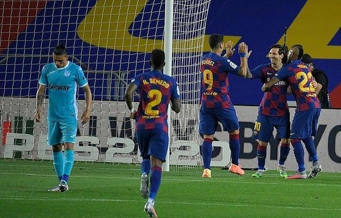 Messi tiếp tục ghi bàn cho Barca