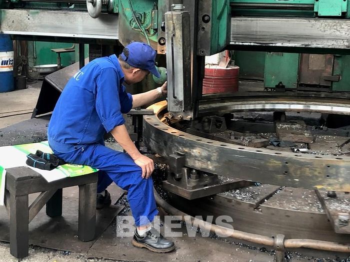 Ca làm việc tại Công ty cổ phần chế tạo máy- Vinacomin. Ảnh: Thảo Nguyên/BNEWS/TTXVN