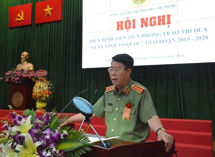 Thứ trưởng Bùi Văn Nam phát biểu ý kiến chỉ đạo hội nghị. 