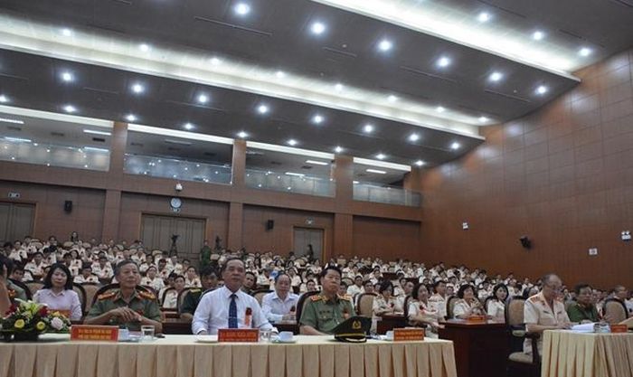 Quang cảnh hội nghị.