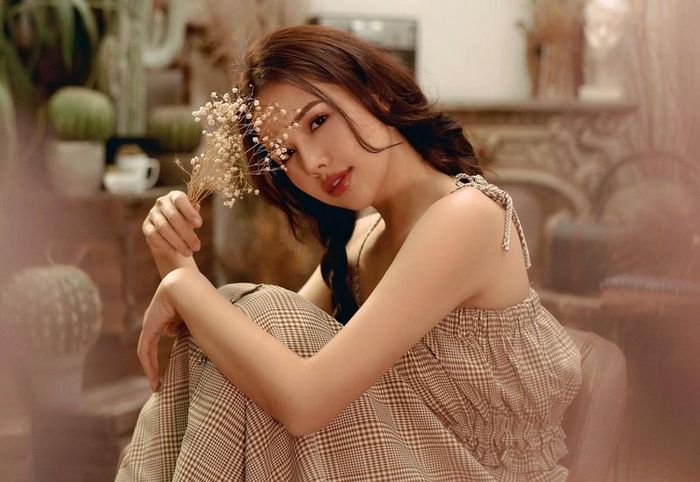 Hôn lễ của nữ diễn viên Phanh Lee sẽ được tổ chức vào ngày mai 20/6 tại Đà Nẵng trong không gian ấm cúng riêng tư, chỉ có sự tham gia của vài người bạn thân thiết cùng gia đình 2 bên.