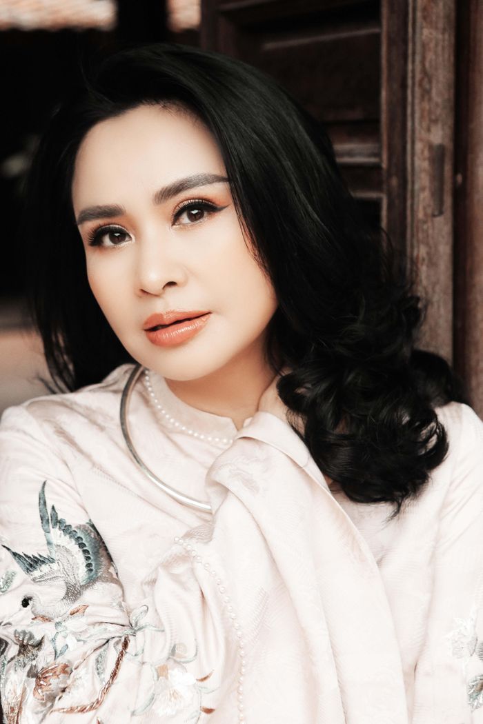 Thanh Lam: "Tôi may mắn sinh ra trong gia đình hạnh phúc. Do đó trong tình yêu tôi rất mộc mạc, vì tôi có một đời sống đơn giản"- Ảnh: Kim Bánh Trôi Nước