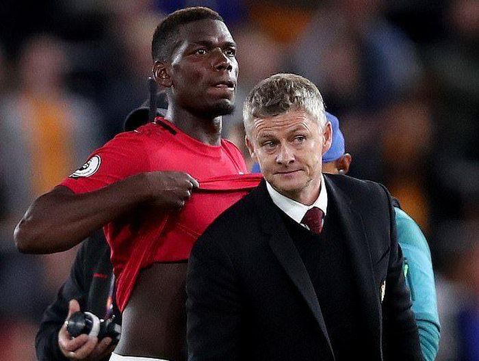 HLV Solskjaer sẽ khó khăn để kết hợp 2 ngôi sao Paul Pogba và Bruno Fernandes ở hàng tiền vệ của MU. Ảnh: DM
