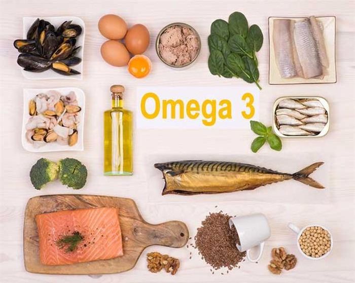  Nhóm Axit béo omega-3. Nhóm axit béo này được tìm thấy chủ yếu trong trứng, cá thu, cá trích, cá mòi, cá hồi, dầu gan cá, hàu, hạt lanh, óc chó, hạt chia, đậu nành… 