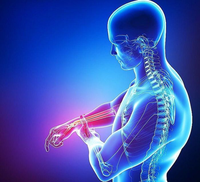 Triệu chứng của bệnh thần kinh ngoại biên sẽ phụ thuộc vào loại dây thần kinh bị ảnh hưởng