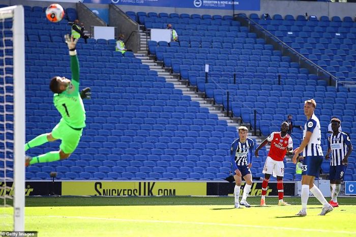  Nicolas Pepe mở tỷ số cho Arsenal với cú cứa lòng chân trái đẹp mắt. Ảnh: Getty