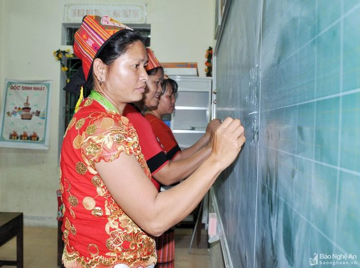 ... và thực hiện được những phép tính đơn giản. Ảnh: Công Kiên