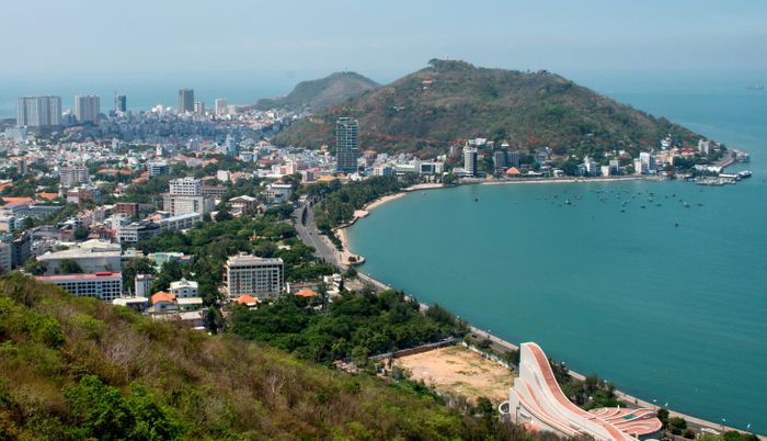  Một góc thành phố biển Vũng Tàu nhìn từ trên cao.