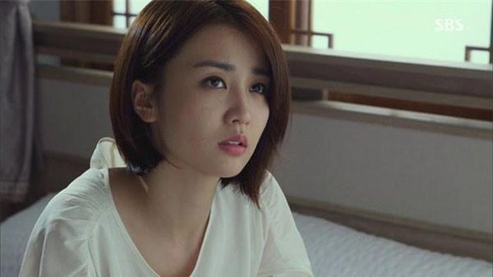 Tôi sợ cứ thế này mẹ chồng tương lai sẽ coi như thôi luôn. Nhưng nếu nhắc biết đâu bà lại ghét tôi thì sau này khó sống. Tôi phải làm sao đây. (Ảnh minh họa)