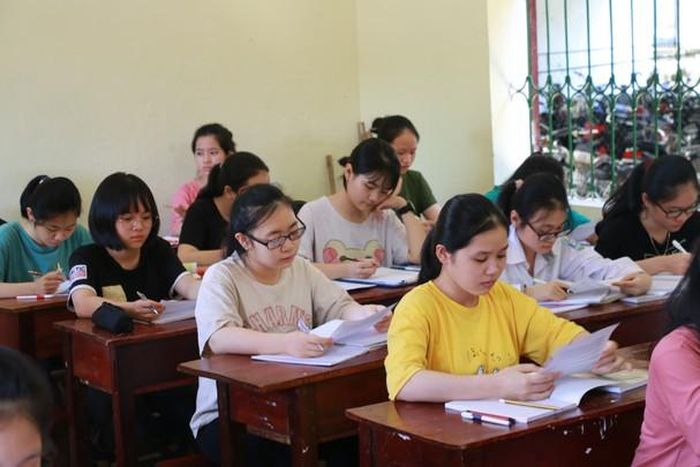 Giờ học của học sinh Trường THPT Đô Lương 1. Tại kỳ thi tới, Trường THPT Đô Lương 1 và Trường THPT Đô Lương 4 có tỷ lệ trúng tuyển khá đồng đều. Ảnh: Mỹ Hà