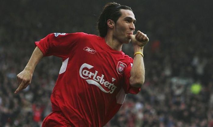  Luis Garcia cũng gửi lời chúc tới đội bóng cũ. "Chúc mừng Liverpool! Thật là chức vô địch đáng kinh ngạc. Chúc mừng tất cả cầu thủ, đội ngũ huấn luyện và lãnh đạo. Tôi sẽ không bao giờ quên các CĐV đâu. Hãy tận hưởng khoảnh khắc này. Thật sự quá lâu rồi, nhưng cuối cùng chức vô địch cũng ở đây", tiền vệ người Tây Ban Nha viết trên trang cá nhân.Garcia chơi bóng cho Liverpool trong 3 mùa giải và là nhân tố chủ chốt trong chiến tích vô địch Champions League 2005 của "The Kop". 
