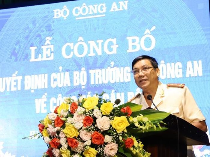  Đại tá Lê Khắc Thuyết phát biểu tại buổi Lễ.