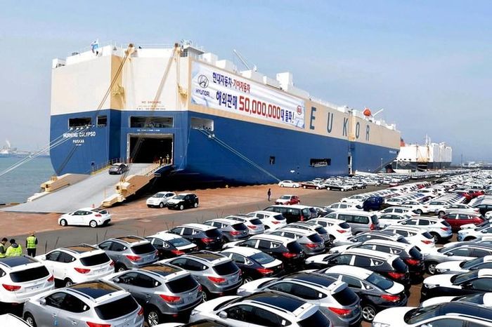 Ngành công nghiệp sản xuất xe ô tô Hàn Quốc đang đối mặt nhiều thách thức khi nhu cầu trên toàn cầu suy giảm vì đại dịch Covid-19 (Ảnh: WSJ)