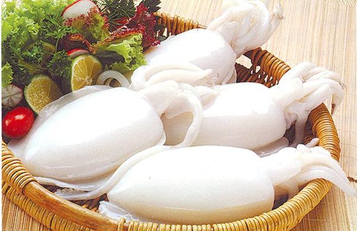 Chỉ có loại mực sống ở vùng biển Hạ Long mới làm nên món chả mực thơm ngon, giòn dai sần sật