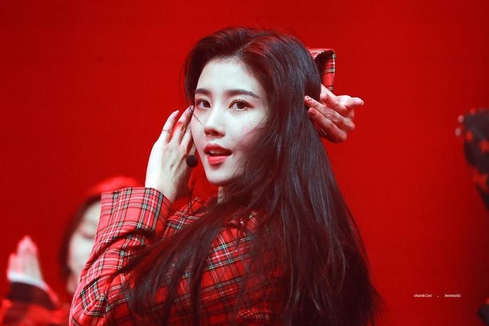 Sau khi Ye-A tan rã, Eunbi gia nhập Woollim Entertainment. Sau 3 năm đào tạo, nữ idol sinh năm 1995 bắt đầu được công chúng biết đến khi xuất hiện với tư cách là thực tập sinh của Woolim tham gia Produce 48. Sau gần 3 tháng tranh tài, Eunbi giành được suất ra mắt trong nhóm nhạc IZ*ONE với vị trí thứ 7 chung cuộc. Hiện cô đảm nhận vai trò trưởng nhóm, vũ công chính kiêm giọng hát dẫn của IZ*ONE.