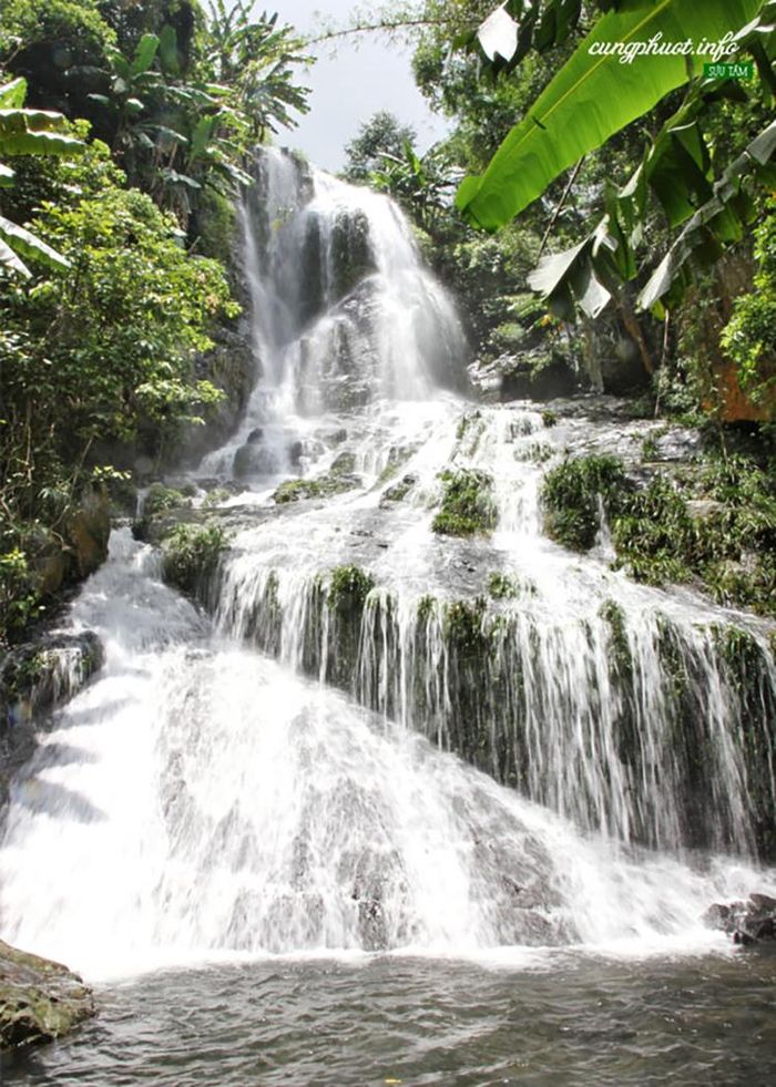 Thác Mây (xã Hương Cần)
