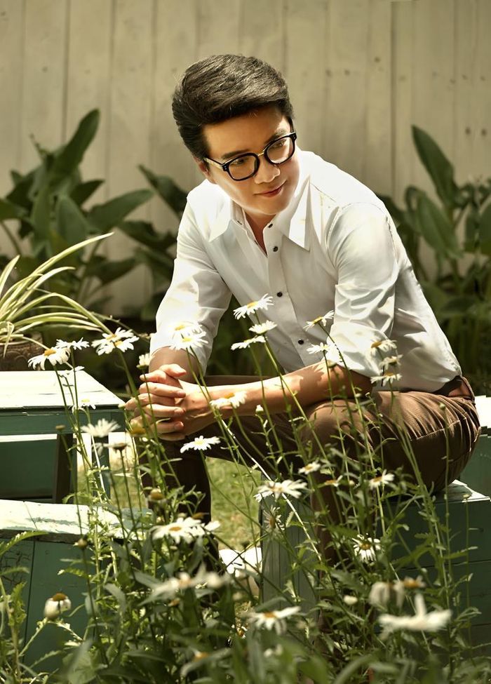  Đàm Vĩnh Hưng chọn trang phục theo xu hướng vintage.