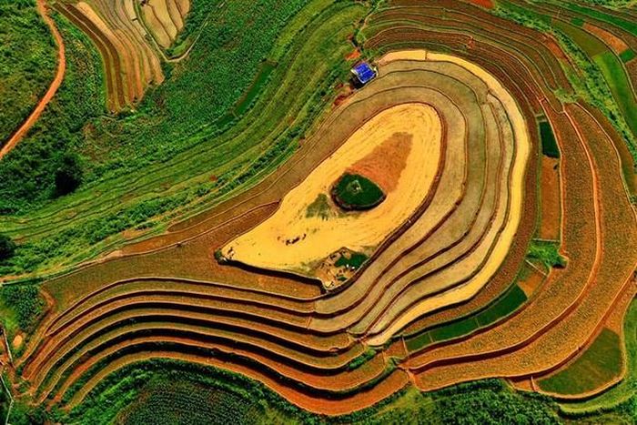 Vẻ nguyên sơ của thiên nhiên nơi đây chính là thế mạnh du lịch của vùng đất này.