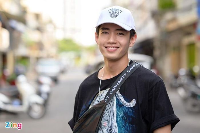  Nam vũ công cho biết anh sáng tạo các vũ đạo trong thời gian tương đối ngắn. 