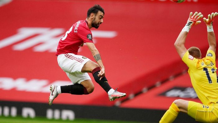 Bruno Fernandes suýt lập công