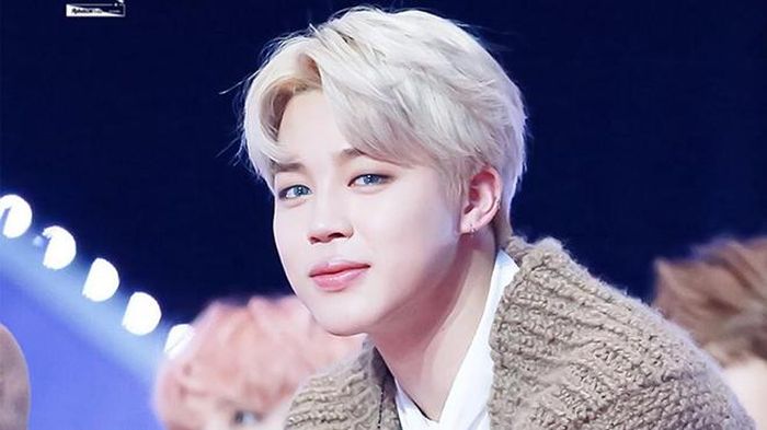 Jimin BTS "nằm không cũng trúng đạn"