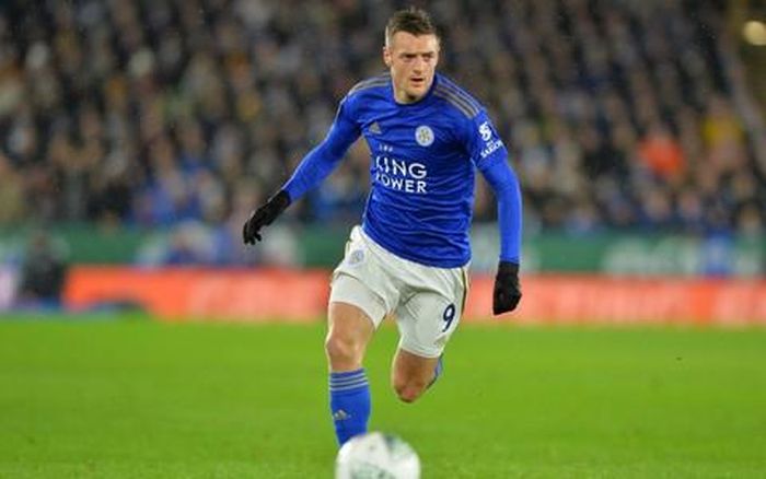 Vardy, tiền đạo chủ lực của Leicester đang dẫn đầu giải Vua phá lưới ở Premier League với 21 bàn thắng.