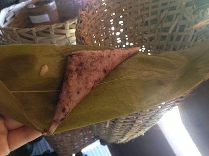 Bánh mới ra lò, dẻo thơm, nóng hổi.