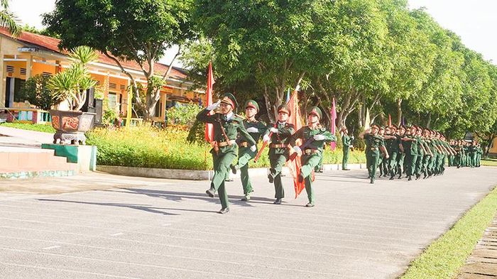  Cán bộ, chiến sĩ lực lượng vũ trang tỉnh quyết tâm hoàn thành xuất sắc nhiệm vụ được giao. Ảnh: XD 