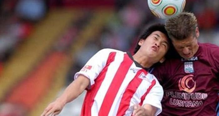 Công Vinh không chỉ đá nhiều nhất mà còn ghi bàn cho Leixoes SC
