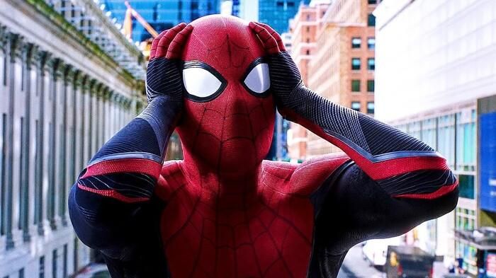 Spider Man thì không được nghỉ, do thân phận của anh giờ đây đã bị bại lộ