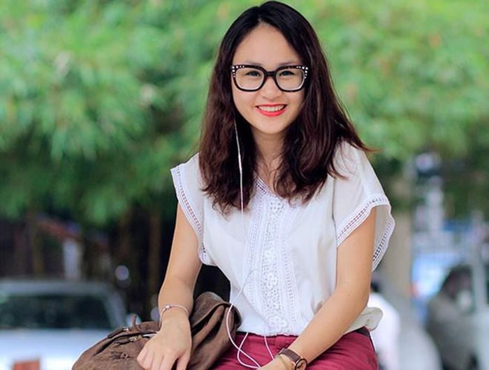  Thiện Thanh từng chia sẻ rằng, tuy sở hữu ngoại hình giống mẹ nhưng bản thân lại có nhiều nét tính cách giống bố Quốc Trung 