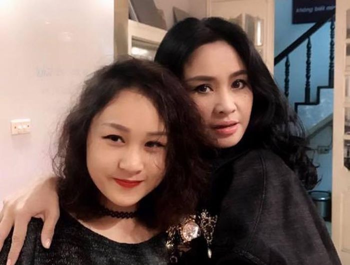  Ở tuổi 24, Thiện Thanh gây thương nhớ bởi khuôn mặt xinh đẹp, thu hút ánh nhìn 