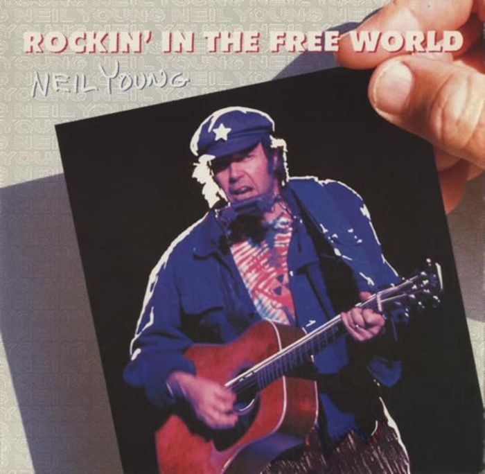 Neil Young trên bìa đĩa đơn “Rockin’ In The Free World”
