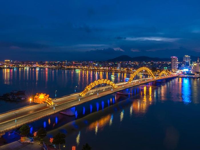 Đà Nẵng được nhận xét là còn thiếu các hoạt động giải trí về đêm hấp dẫn du khách
