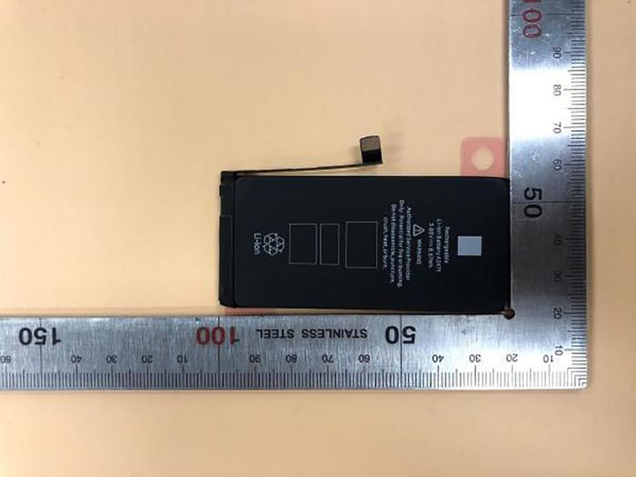Pin của Model A2471 được cho là iPhone 12. Nguồn trang Mysmartprice