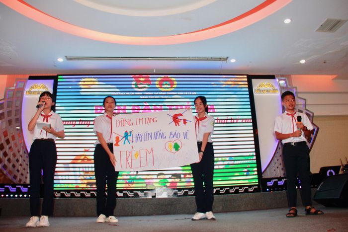 Nhiều thông điệp ý nghĩa mà các em mang đến tại Diễn đàn TP. Nha Trang năm 2020