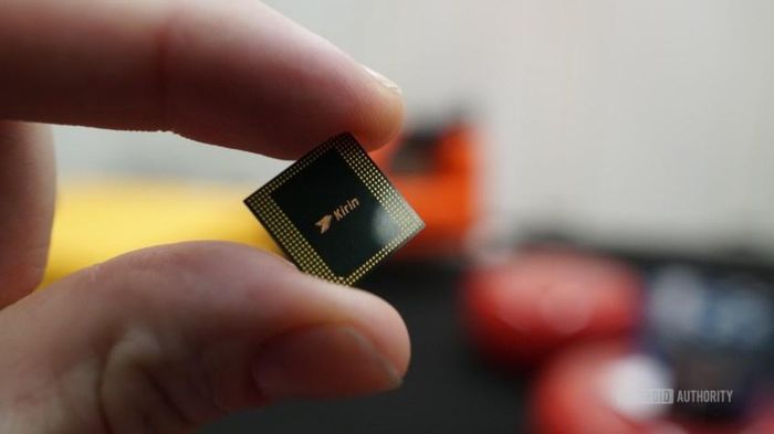  Bộ chip xử lý Kirin được đánh giá không thua kém các sản phẩm do Apple hay Qualcomm sản xuất, nhưng hiện không tìm được bên gia công đủ năng lực. Ảnh: Android Authority. 