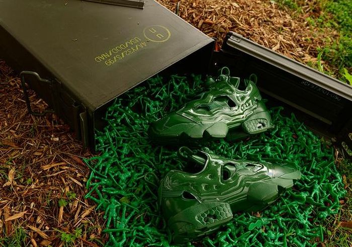  Phiên bản khác của dòng Instapump Fury lấy cảm hứng từ hình ảnh chú lính Green Army Man trong Toy story. 