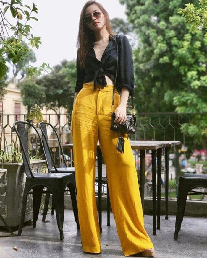 Đến cả các tín đồ thời trang như loạt người đẹp showbiz Việt cũng từng mắc phải lỗi diện đồ lụa nhăn nhúm. Do đó các cô gái nên thật cẩn thận khi lựa chọn diện lên chất liệu trang phục này.