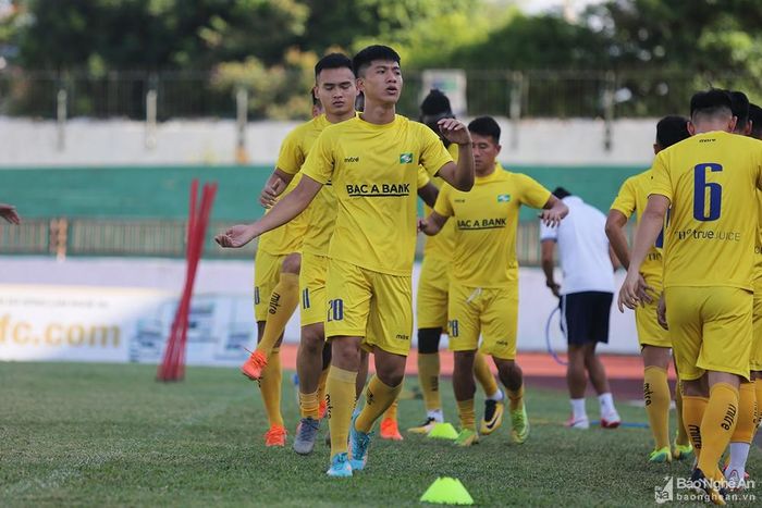 SLNA đang dựa vào khả năng đột biến của Phan Văn Đức. Ảnh: Đức Anh