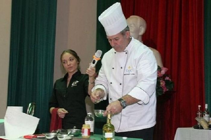 Stephen Lunn, một chuyên gia nổi tiếng về nghề khách sạn - nhà hàng Úc