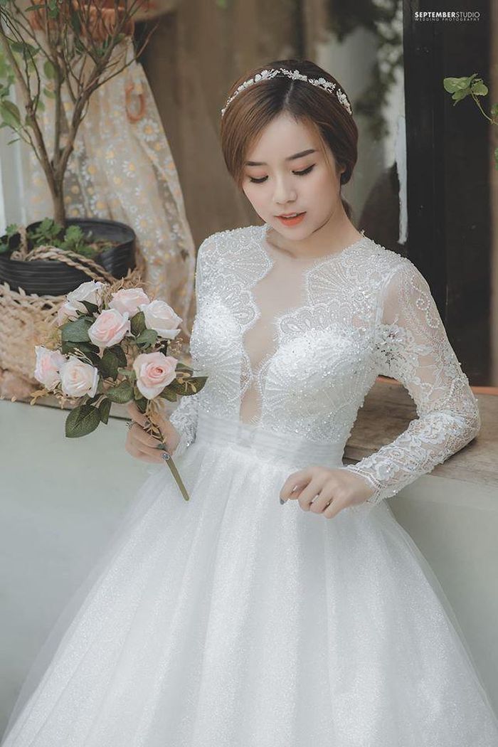 Hiện tại, Bảo Ngọc đã cân bằng được cuộc sống sau khi ly hôn Hoài Lâm. Trong khi đó, con nuôi của danh hài Hoài Linh vẫn biệt tăm, ở ẩn và chưa có ý định trở lại showbiz.
