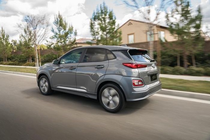 Hyundai Kona EV phải mất khá nhiều thời gian để vượt qua Nissan Leaf với mốc hơn 450.000 chiếc được bán ra vào đầu năm nay.
