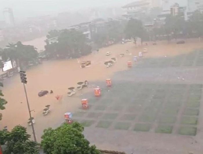  Khu Quảng Trường 26.3 sáng nay cũng bị ngập lụt. Ảnh: FB 