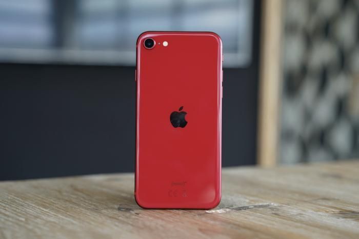 Dòng iPhone này có giá khởi điểm chỉ từ 200 USD (khoảng 4.6 triệu đồng). (Ảnh: iPhon.fr)