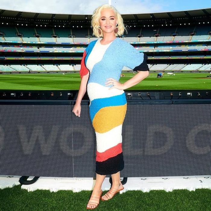Katy Perry là một trong các mẹ bầu ăn mặc sành điệu của Hollywood. Ảnh: @katyperry.