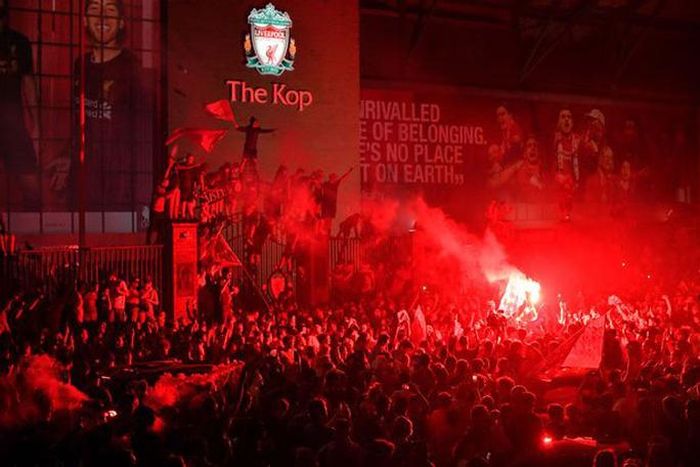 Các CĐV Liverpool được yêu cầu không tập trung ngoài sân vận động