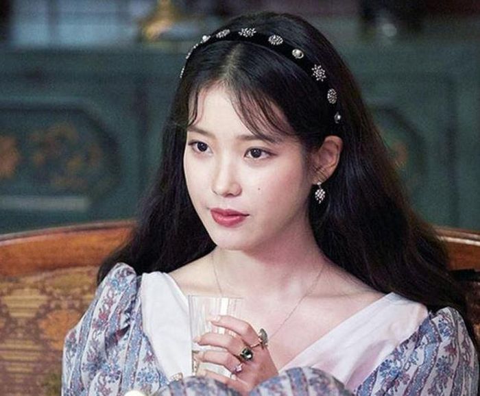  Iu